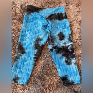 Large Blue/Black Tie-dye TikTok Capri leggings
